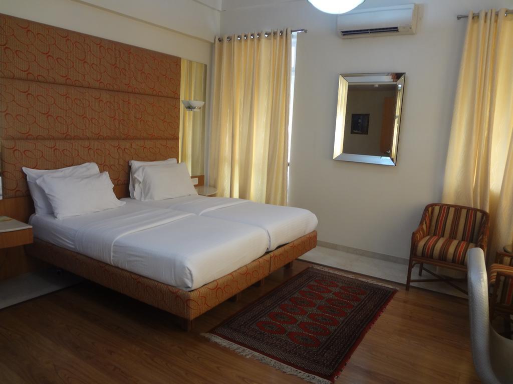 Astoria Hotel Bombay Extérieur photo