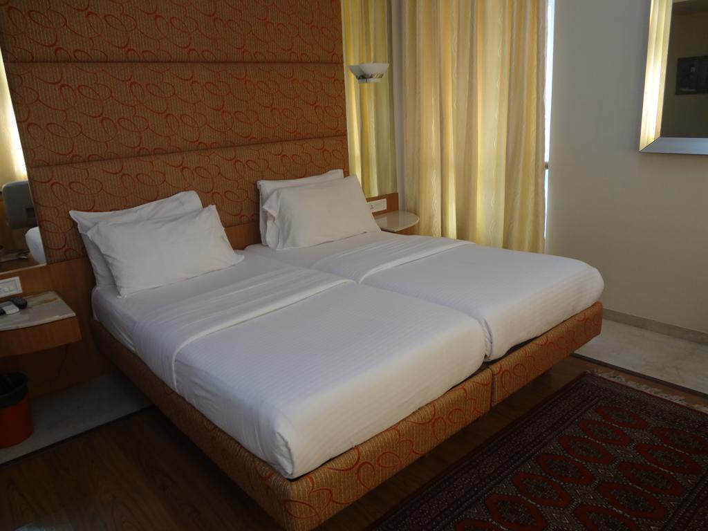 Astoria Hotel Bombay Extérieur photo