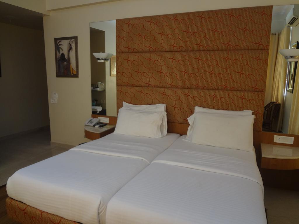 Astoria Hotel Bombay Extérieur photo