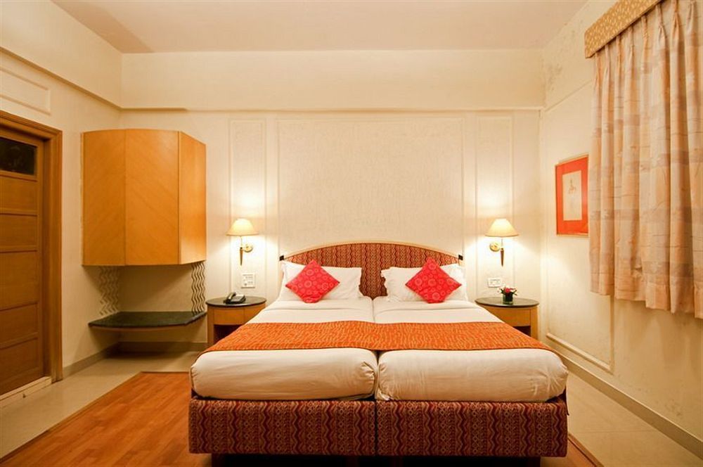 Astoria Hotel Bombay Extérieur photo